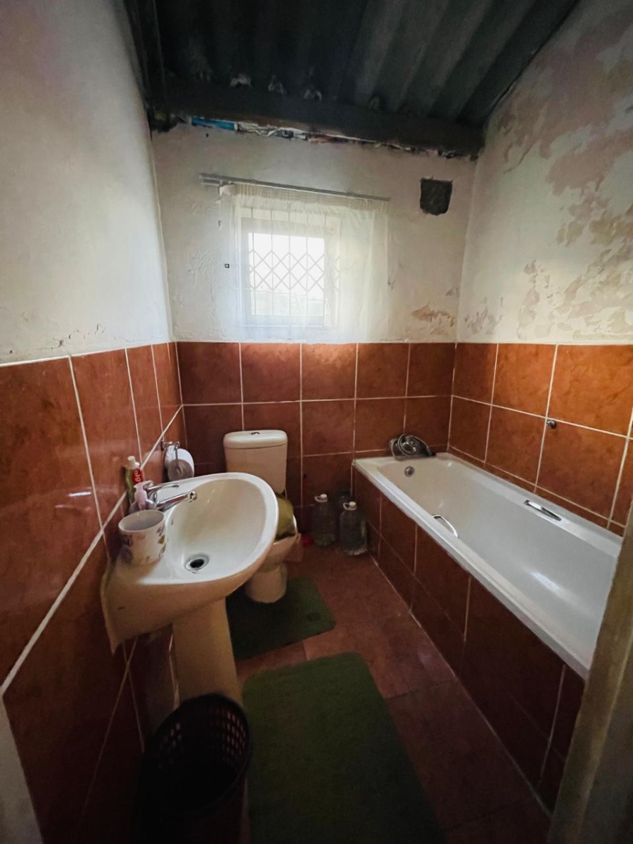 2 Bedroom Property for Sale in Mdantsane Nu 14 Eastern Cape